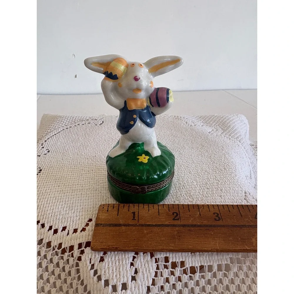Vintage Easter Bunny Ceramic Trinket Box Hinged Rabbit with Easter Eggs 4 Inch